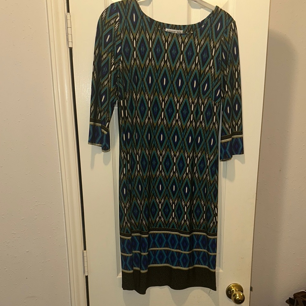Robbie Bee Green and Blue Bateau Neck Sheath Dress